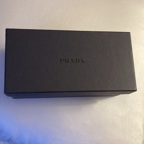 ⭐️HOST PICK⭐️ NWOT - Authentic Vintage PRADA LUXOTTICA Tortoise-Shell Sunglasses - Picture 2 of 16